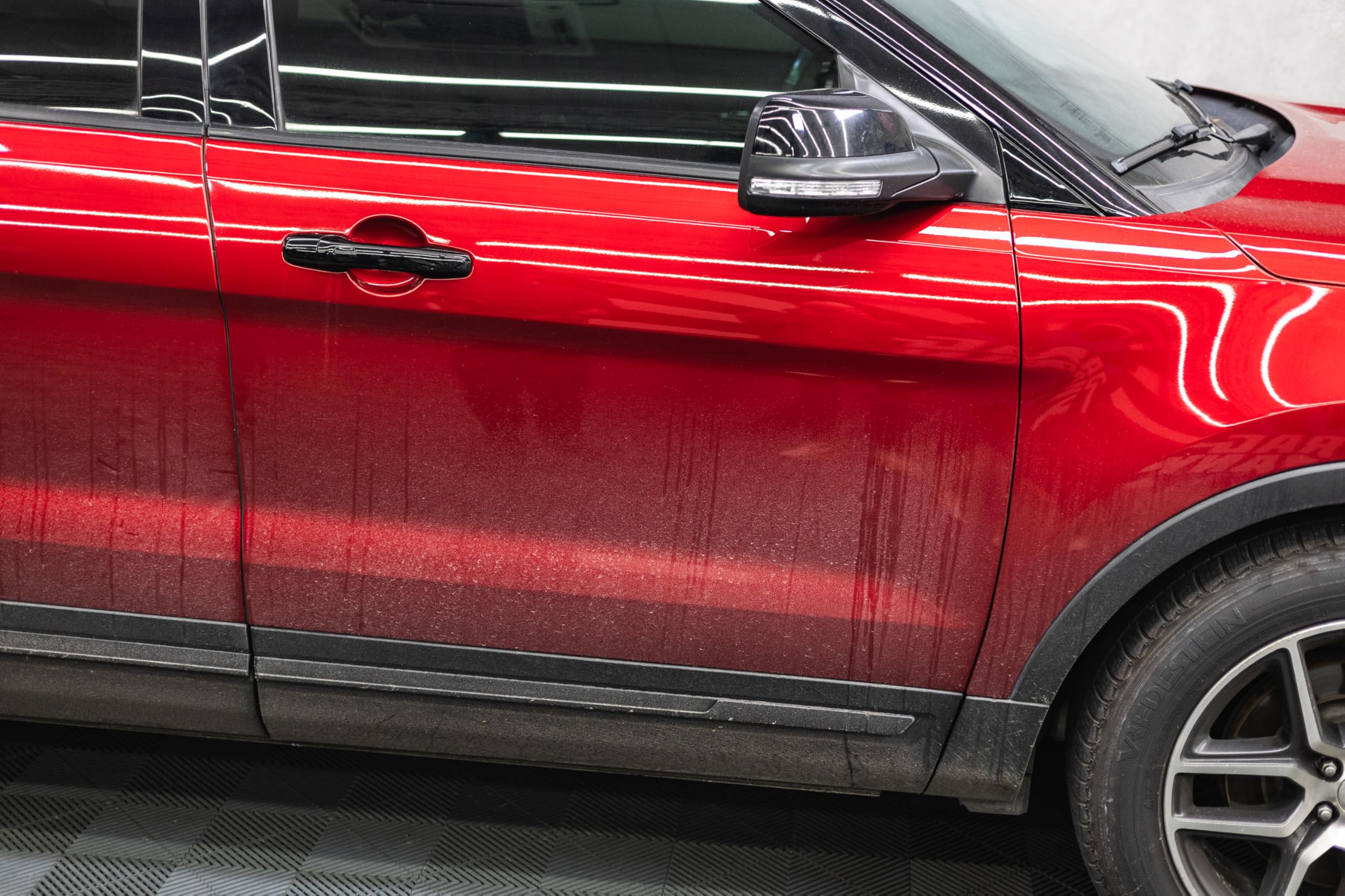 Armour Detail Supply - Villain Sponge - Ergonomically-Designed Foam Designed for Rinseless and Bucket Washes; Soft, Durable Foam Picks Up Dirt for A Scratch-Free Finish - Image 4