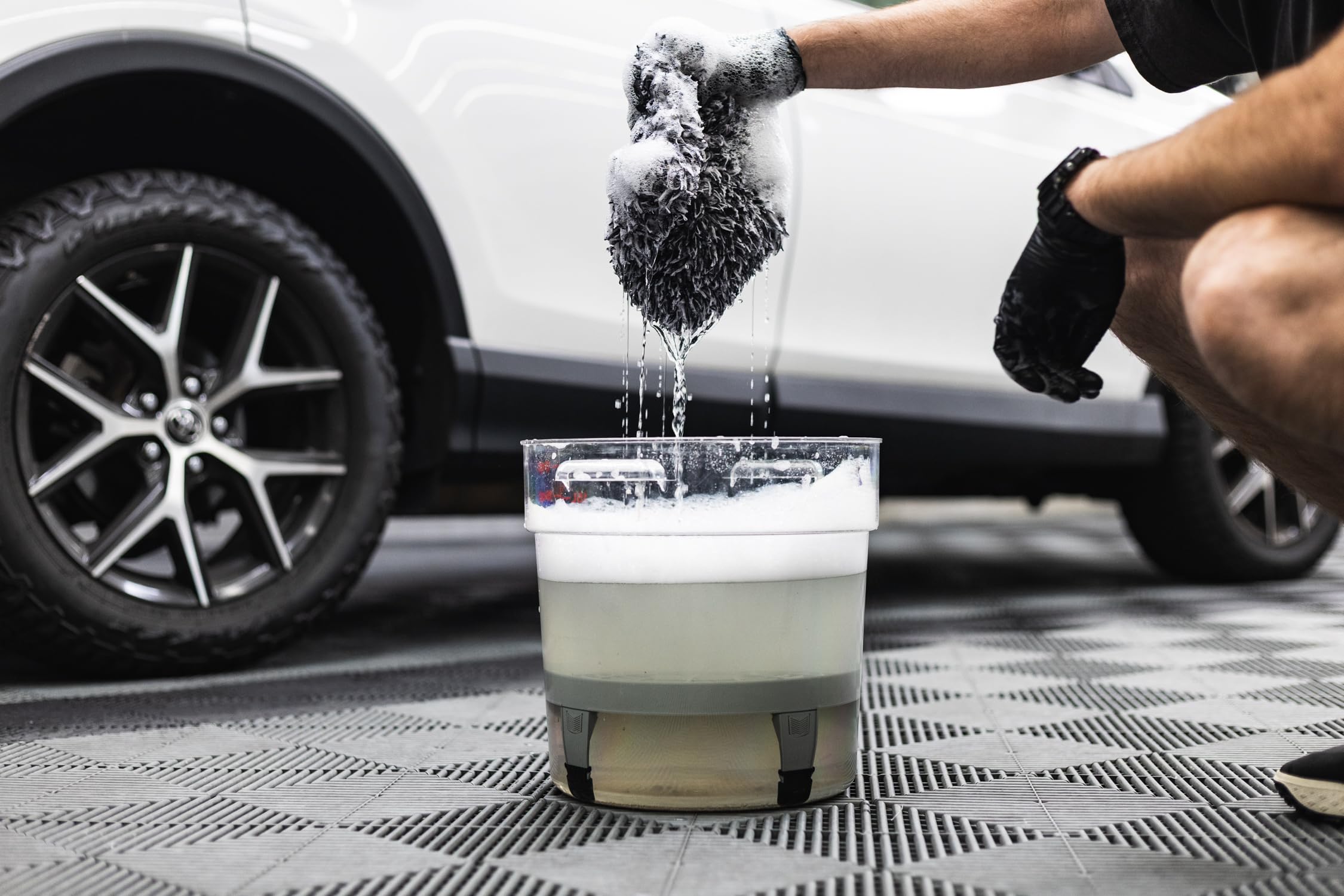 Detail Factory - Clean Screen Bucket Filter – Grit Guard for 5 Gallon Bucket, Car Wash Bucket Dirt Trap Insert – Prevent Scratches & Swirls – Octane Avalanche - Image 7