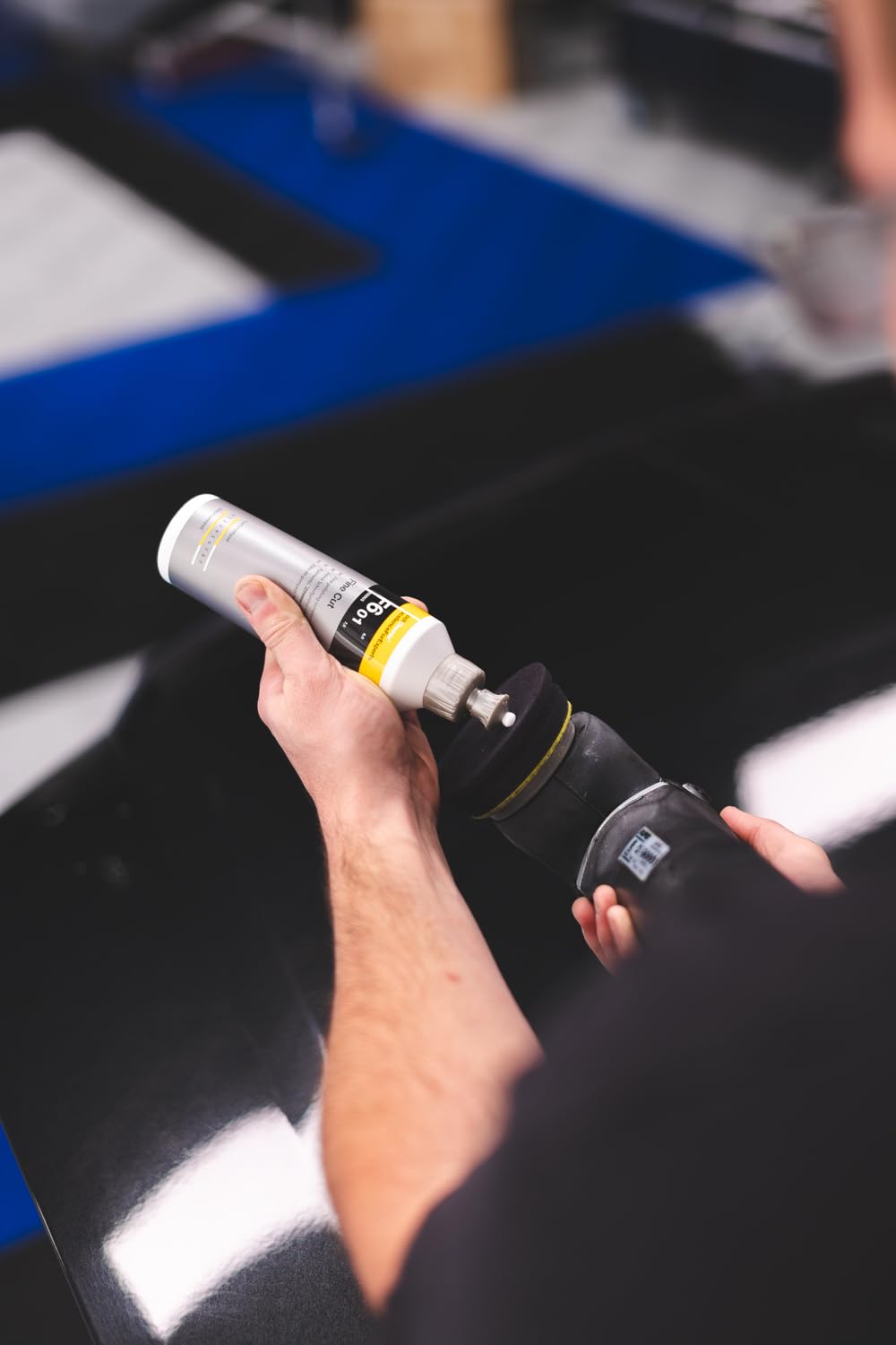 KOCHCHEMIE Fine Cut Polishing Compound - Silicone-Oil-Free; Designed for All Paint Types; for Removing Medium to Heavy Defects, Scratches, and Sanding Marks Up to 2500 Grade (250 milliliters) - Image 7