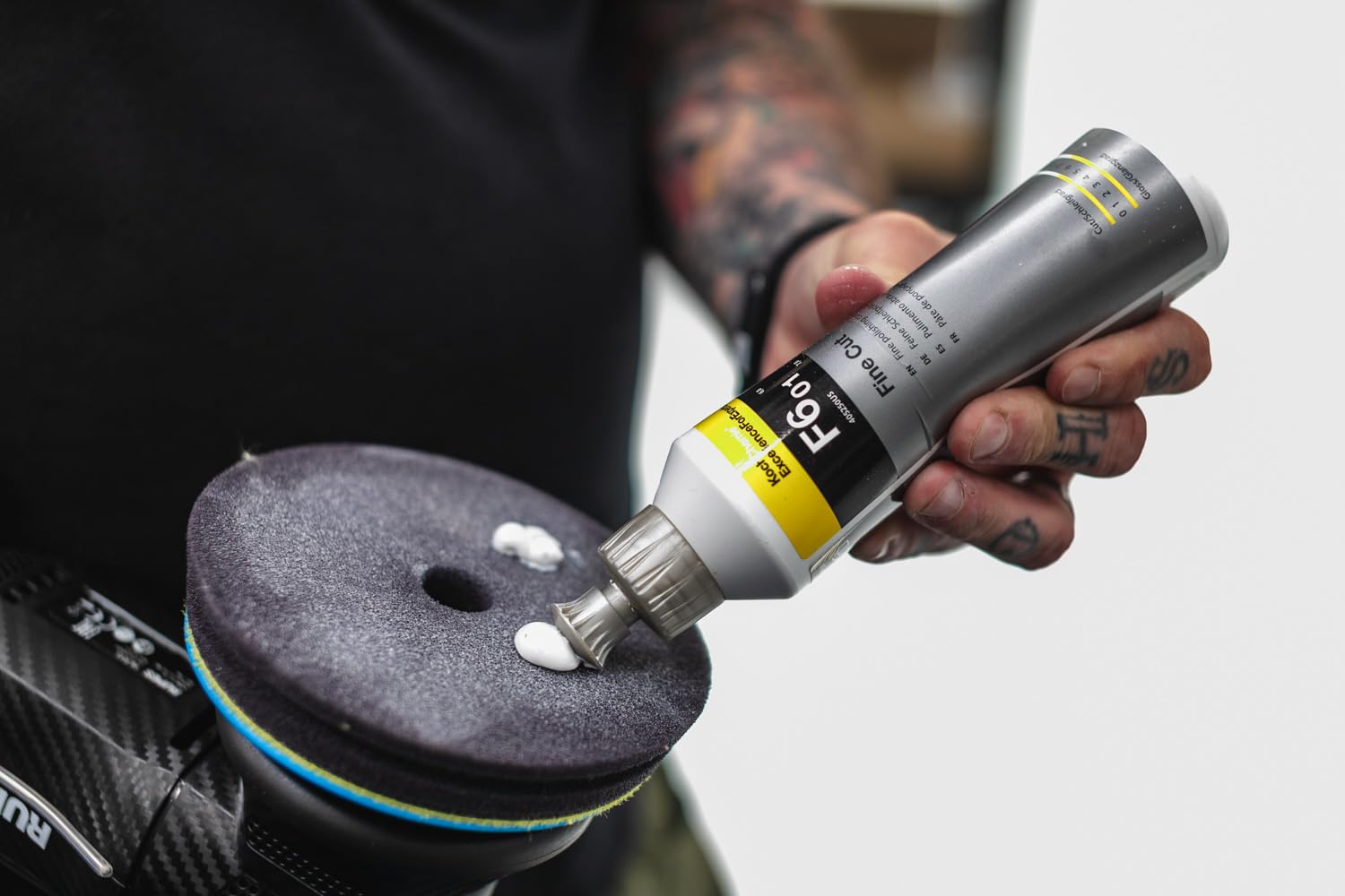 KOCHCHEMIE Fine Cut Polishing Compound - Silicone-Oil-Free; Designed for All Paint Types; for Removing Medium to Heavy Defects, Scratches, and Sanding Marks Up to 2500 Grade (250 milliliters) - Image 8