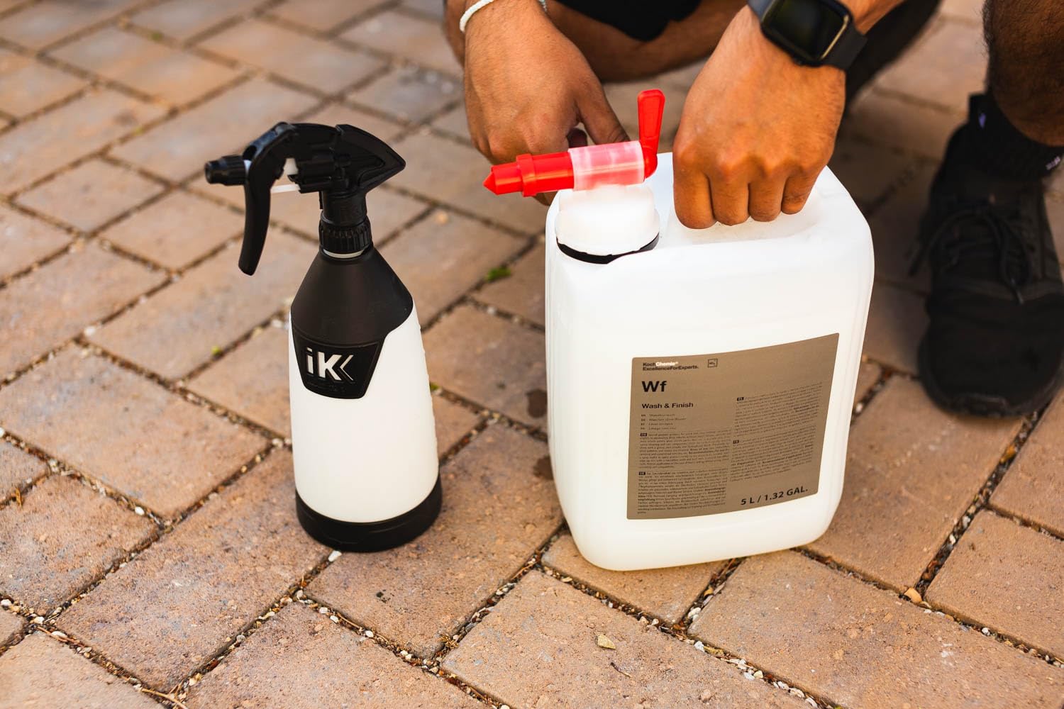 KOCHCHEMIE Wash & Finish - Quick and Easy External Cleaning, Gentle on Paint, Leaves a Glossy, Non-Streak Finish (5 Liters) - Image 3