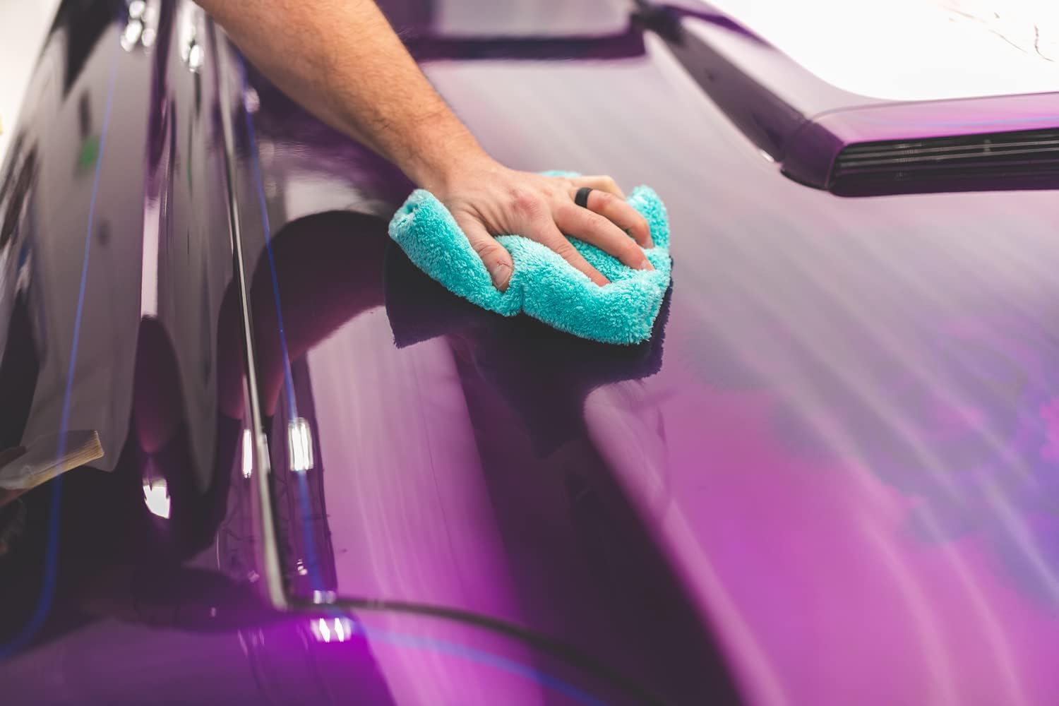 The Rag Company - Eagle Edgeless 450 (6-Pack) Professional Korean 70/30 Blend Super Plush Microfiber Detailing Buffing Polishing Drying Towels for Cars 16x16 in, Teal Blue - Image 7