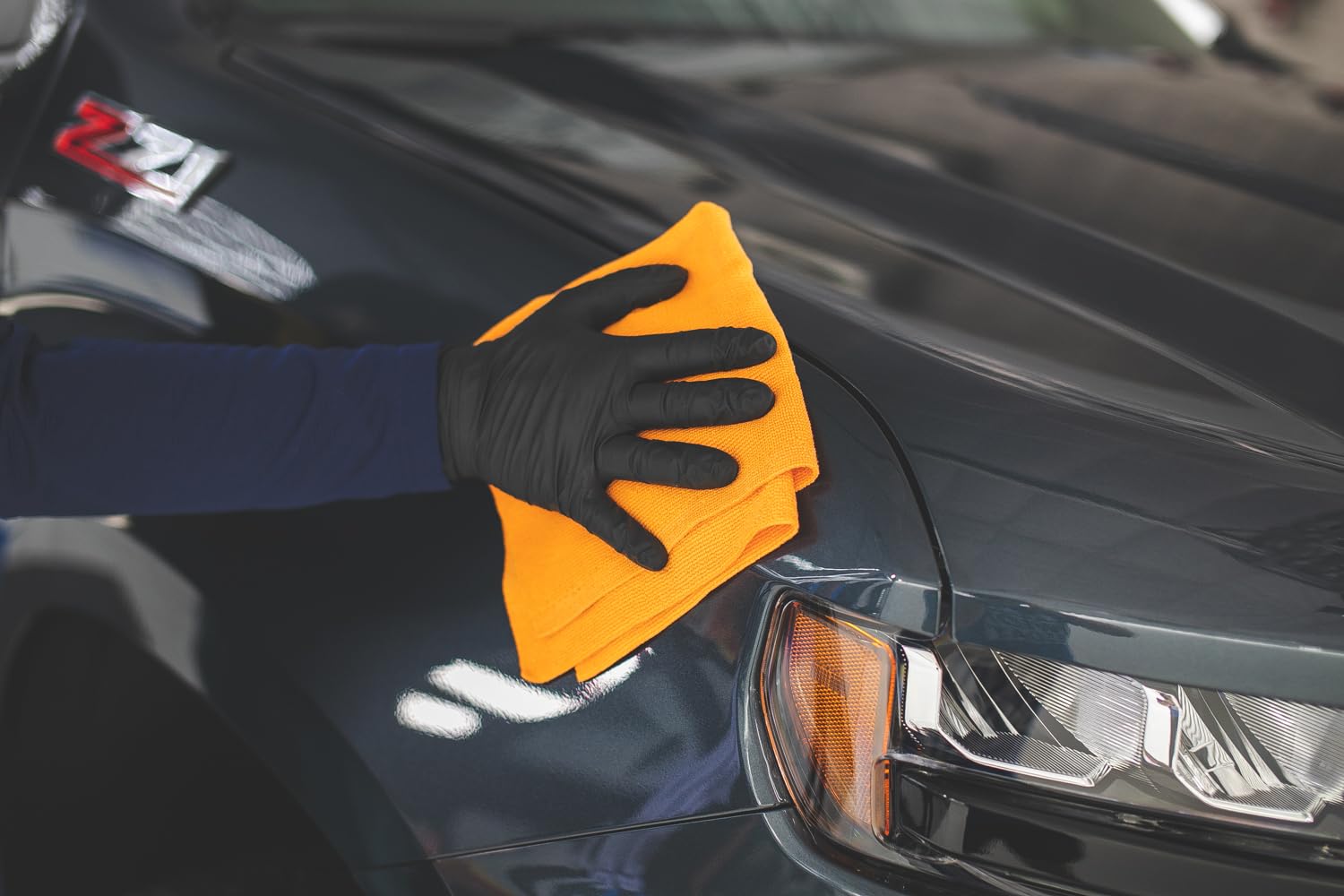 The Rag Company - The Edgeless Pearl - Professional Microfiber Detailing Towel for Ceramic Coating Leveling and Sealant Removal, Scratch-Free with No Tags, 320gsm, 16in x 16in, Orange - 12-Pack - Image 3