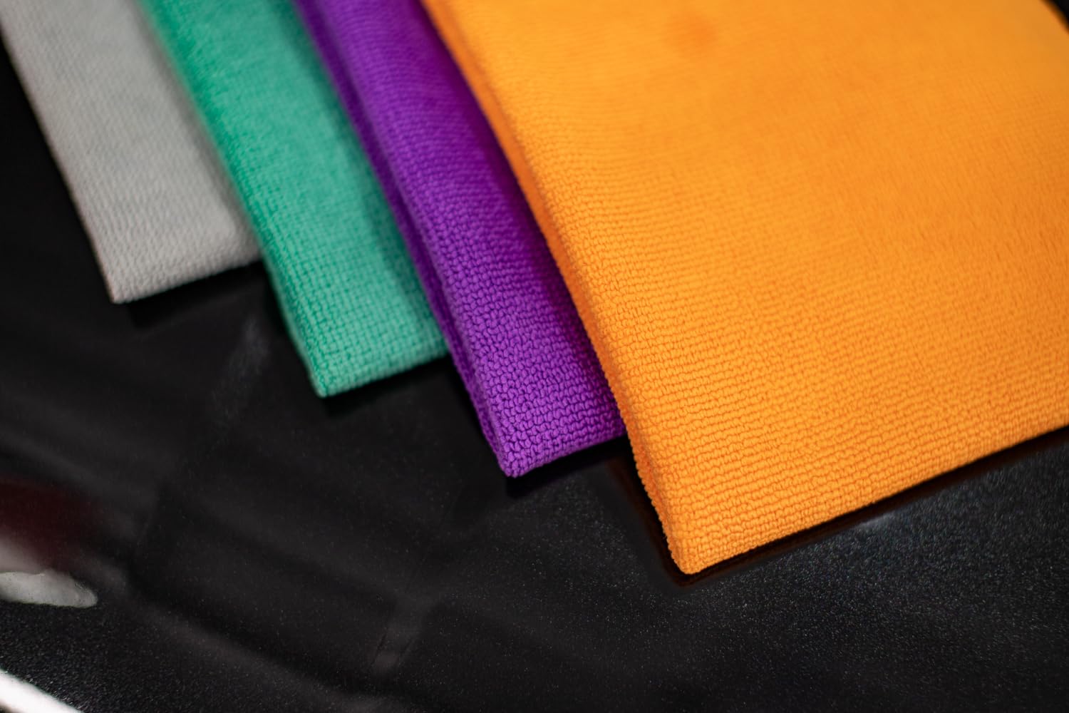 The Rag Company - The Edgeless Pearl - Professional Microfiber Detailing Towel for Ceramic Coating Leveling and Sealant Removal, Scratch-Free with No Tags, 320gsm, 16in x 16in, Orange - 12-Pack - Image 6